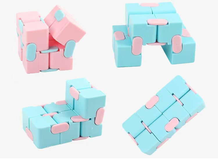Transformable 2x2 Magic Cube