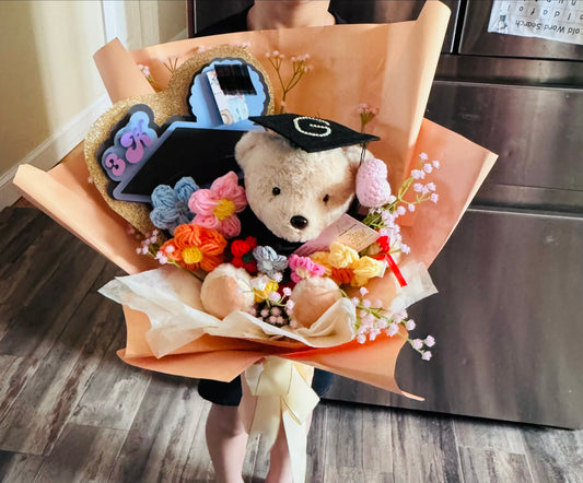 GRADUATION CREFT BOUQUET